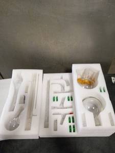 lot 52952 image: Large Chemist Set. Various Glass Pieces
