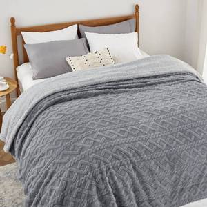 lot 53043 image: Bedsure Sherpa Queen Size Blanket for Bed - Fuzzy Soft Cozy Blanket Queen Size, Fleece Thick Warm Blanket for Winter, Grey, 90x90 Inches