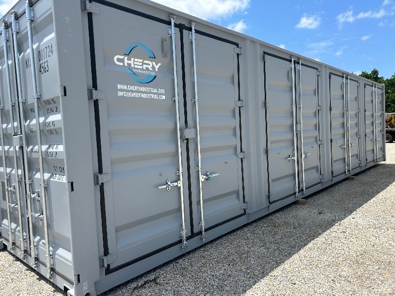 lot 1002 image: 2023 40 High Cube Storage Container, APPROX 102 TALL X 96 WIDE X 40 DEEP