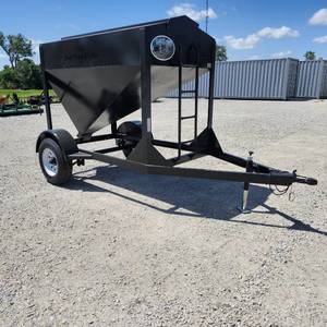 lot 521 image: Unused 2024 Industrias America 3650 Portable Bulk Feed Trailer
