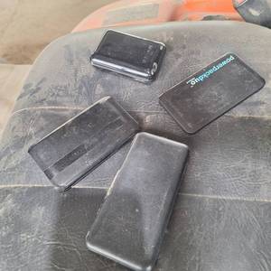 lot 7015 image: Power Banks