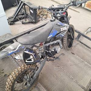 lot 7021 image: Tao Dirt Bike