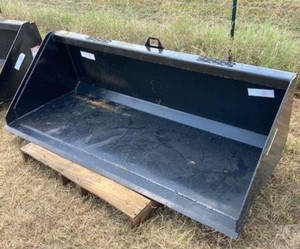 lot 528 image: Unused 2024 Industrias America 72 Skid Steer Bucket