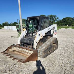 lot 207 image: Bobcat Skid Steer T180  2627