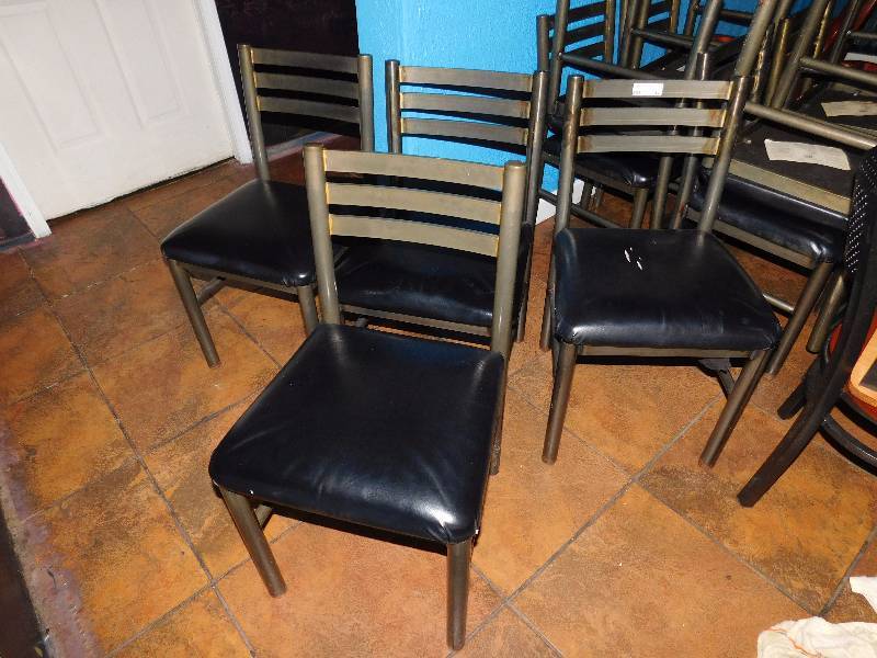 lot 17C image: Lot of 6 Dinning Height Chairs
