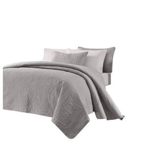 lot 60110 image: Chezmoi Collection Austin 3-Piece Oversized Bedspread Coverlet Set (King, Gray)
