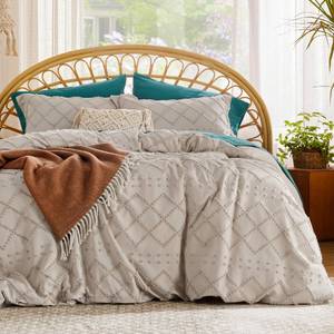 lot 60156 image: Bedsure Boho Duvet Cover Queen - Boho Bedding, Tufted Queen Duvet Cover for All Seasons, 3 Pieces Embroidery Shabby Chic Home Bedding Duvet Cover (Light Khaiki, Queen, 90x90)