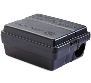 lot 8469 image: Tomcat Bait Station - Set of 6 Outpost Rat Bait Stations, Complete Rodent Control Solution RETAILS $80
