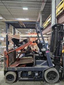 lot 27937 image: Toyota Model 5FBCU25  48V Electric Fork Truck
