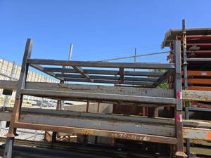 lot 31842 image: 9ft Pallet Racking W Rack - Approx 19