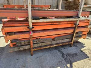 lot 31881 image: 7.5ft Pallet Racking W Racks - Approx 40
