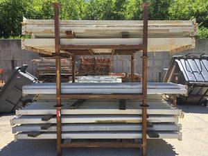 lot 31889 image: 7.9in Pallet Racking W Racks - Approx 70