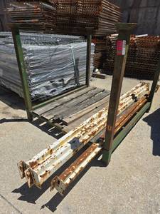 lot 31890 image: 7.9in Pallet Racking W Rack - Approx 3