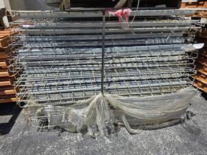lot 31921 image: Lot Of Wire Racking