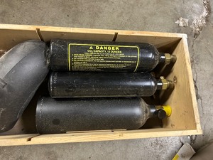 lot 716 image: CO2 cartridge lot