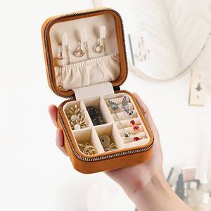 lot 66669 image: Plush Velvet Travel Jewelry Case Organizer