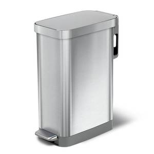 lot 66764 image: Glad Slim Trash Can with Clorox Odor Protection