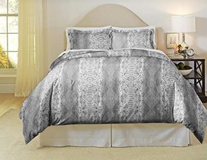 lot 66818 image: Pointehaven 180 GSM Cotton Flannel Duvet Set - KingCal King, Python,Gray