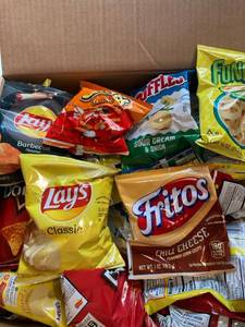 lot 40008 image: 40 Count Party Mix Doritos Lays Classic Funyuns Lays Barbecue Sour Cream and Onion Crunchy Cheetos Fritos Chili Cheese