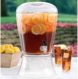 lot 2982014 image: Creativeware 3-Gallon Beverage Dispenser- Poly Prop Beverage Dispenser, Clear