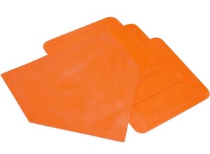 lot 2982090 image: Champion Sports Throwdown Base Set