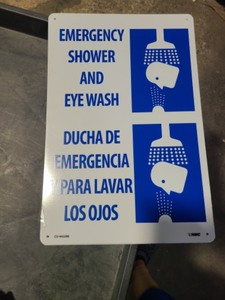 lot 2982191 image: Sign, Emergency Wash Station, 10x14, Plastic, CU-442290,