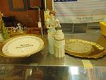 (4) ct. lot mixed Anniversary decor lot; happy Anniversary plates, Avon Figurine