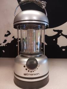 lot 10033 image: Lightweight Portable Emerson 20 LED Battery-operated Lantern