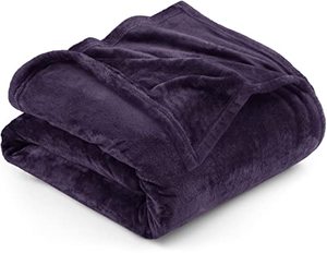 lot 1774 image: Utopia Bedding Fleece Blanket Queen Size Purple 300GSM Luxury Bed Blanket Anti-Static Fuzzy Soft Blanket Microfiber (90x90 Inches)
