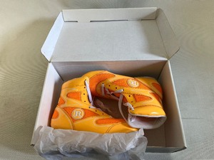 lot 69 image: RING-SIDE BOXING SHOES NEW IN BOX ORANGE (4)
