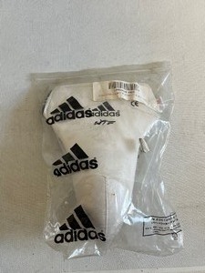 lot 77 image: ADIDAS MALE GROIN GUARD M