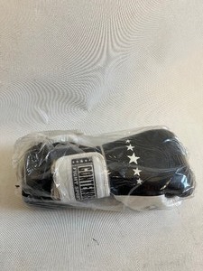 lot 75 image: CONTENDER BLK & WHT BOXING GLOVES