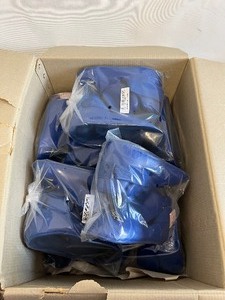 lot 16 image: BOX OF 8 VPKICKS FOOT GEAR Small