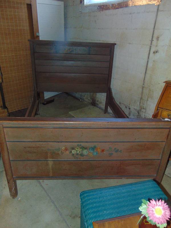 lot 8002 image: Antique Wooden Headboard, Foot board and rails, Queen Size (holds 53 x 75 mattress)