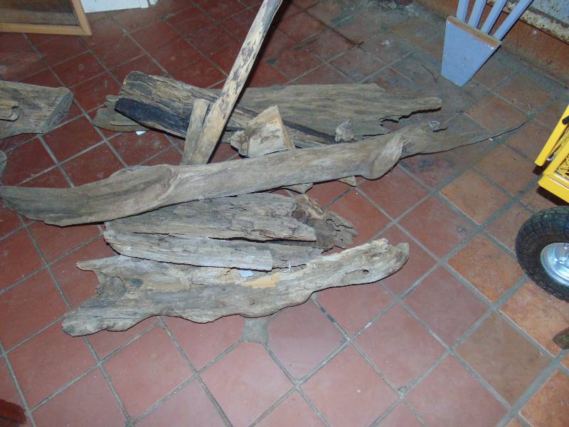 lot 8046 image: lot of Ozark Drift wood