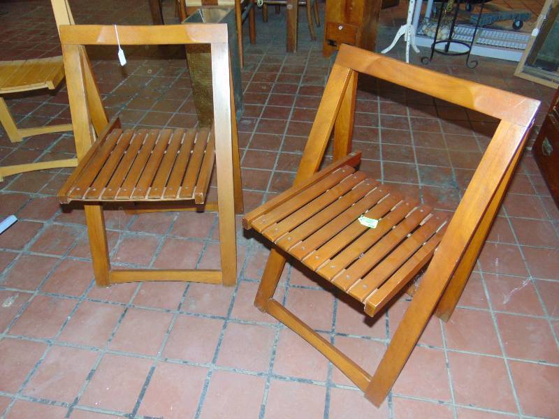 lot 8050 image: (2) ct. lot wooden folding chairs