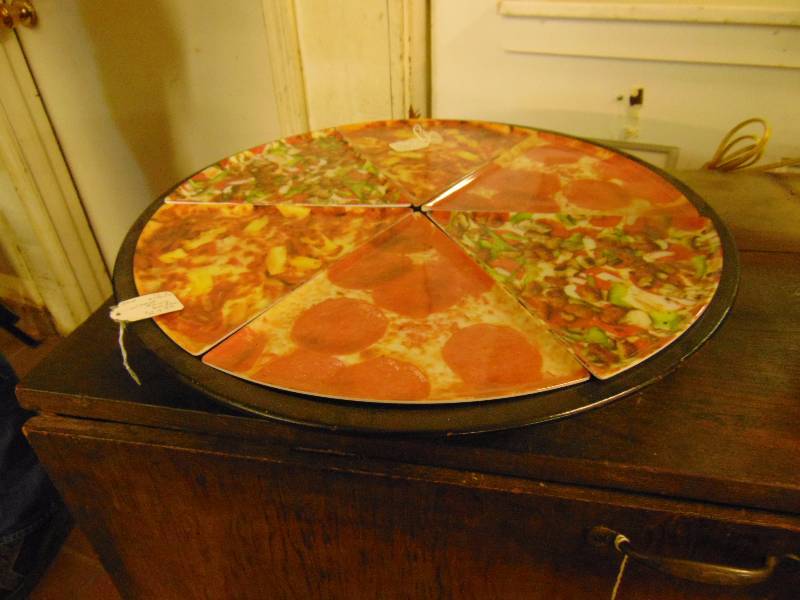 lot 8077 image: Wooden Lazy Susan 19-12 diameter w plastic pizza slice plates