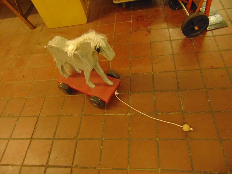 lot 8113 image: Antique Wooden Horse pull toy 17-12 x 20 tall