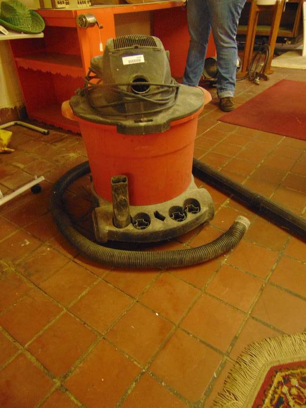 lot 8128 image: Craftsman 16 gallon Shop Vacuum