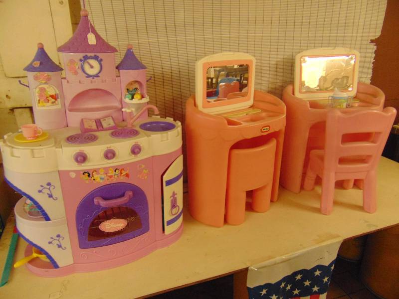lot 8164 image: (3) ct. lot kids playsets (1) Disney Princess Kitchen, (2) Little Tikes Vanity