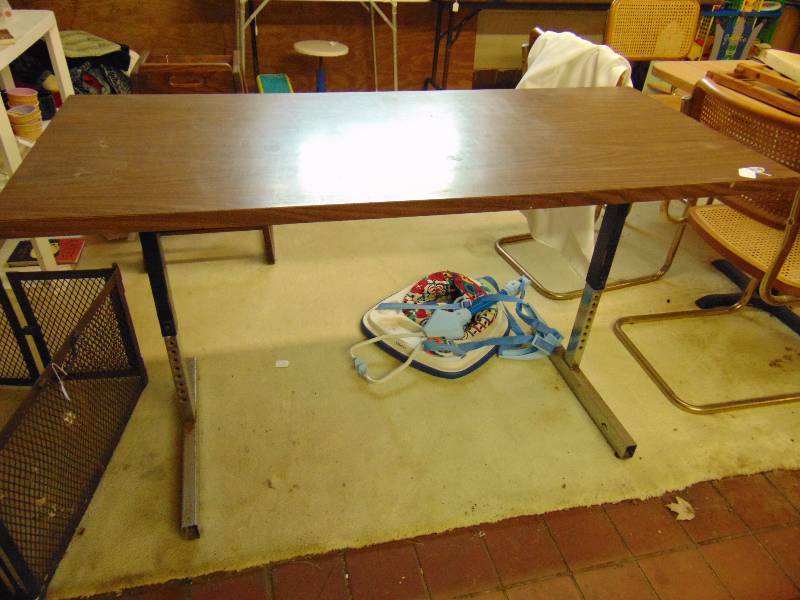 lot 8184 image: Table with Metal base 55 x 24 x 31 (adjustable height)