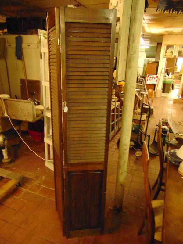 lot 8198 image: Wooden Shutter Door
