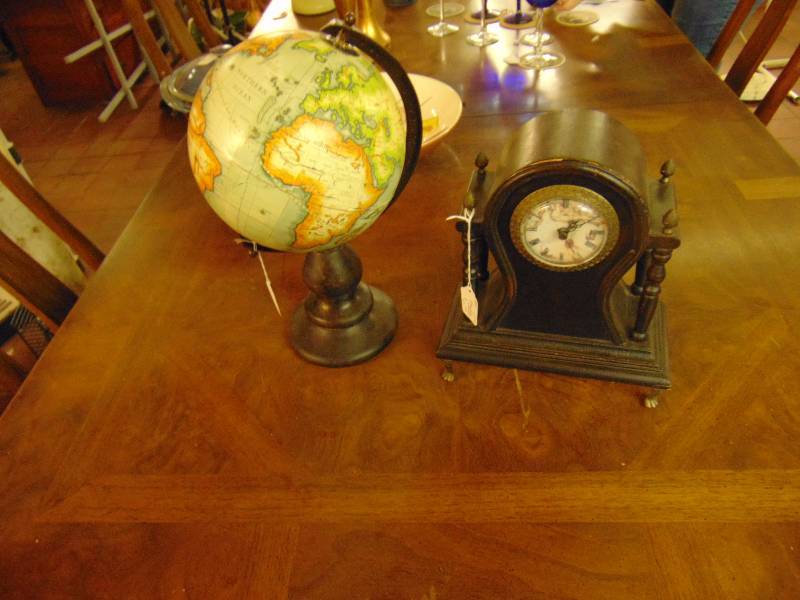 lot 8201 image: (2) ct. lot Table Clock and small globe