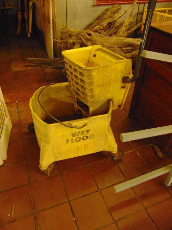 lot 8214 image: Commercial plastic Composite Mop Bucket