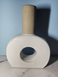 lot 4993 image: Abstract Vase