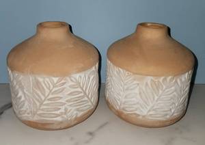 lot 5001 image: Terracotta Vases