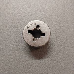 lot 10007 image: 202926 0.030-0.035 and 0.045 Drive Roll VK Groove for Select Handler and Ironman Series Welders
