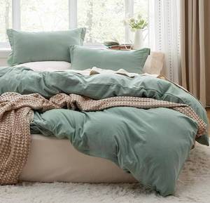 lot 10393 image: Bedsure Sage Green Duvet Cover Queen Size - Soft Prewashed Queen Duvet Cover Set, 3 Pieces, 1 Duvet Cover 90x90 Inches with Zipper Closure and 2 Pillow Shams, Comforter Not Included