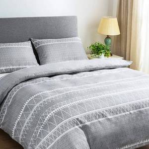 lot 12116 image: Lekesky Duvet Cover King Size, Grey Breathable Comforter Cover King Size 3pc Ultra Soft Brushed Bedding Duvet Cover Set with Zipper Ties (1 Duvet Cover 104x90 inches with 2 Pillow Cases)