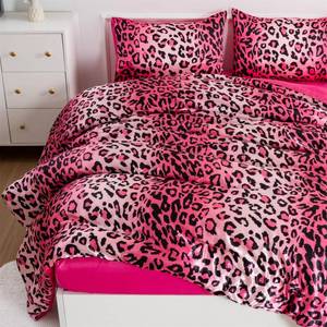 lot 12953 image: A Nice Night Leopard PrintedSatin Silky Soft Quilt Sexy Luxury Super Soft Microfiber Comforter Quilt Bedding Comforter Set FullQueen, Light Weighted (Pink, King(88-by-102-inches))